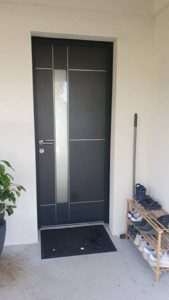 Porte d’entrée Lyra 72 Ral 2100 Noir sablé à Toulouse