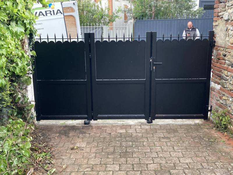 Portail aluminium battant Toulouse