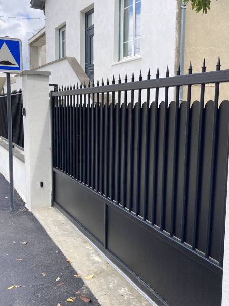 Portail aluminium La Toulousaine 31
